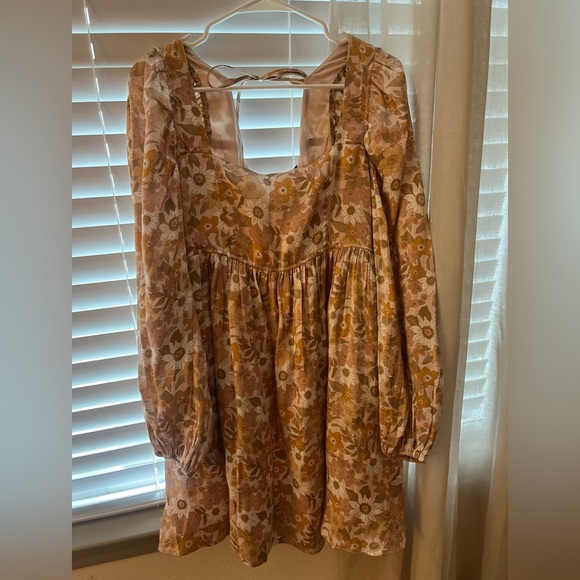 Retro Floral Babydoll Dress - Picture 4 of 5